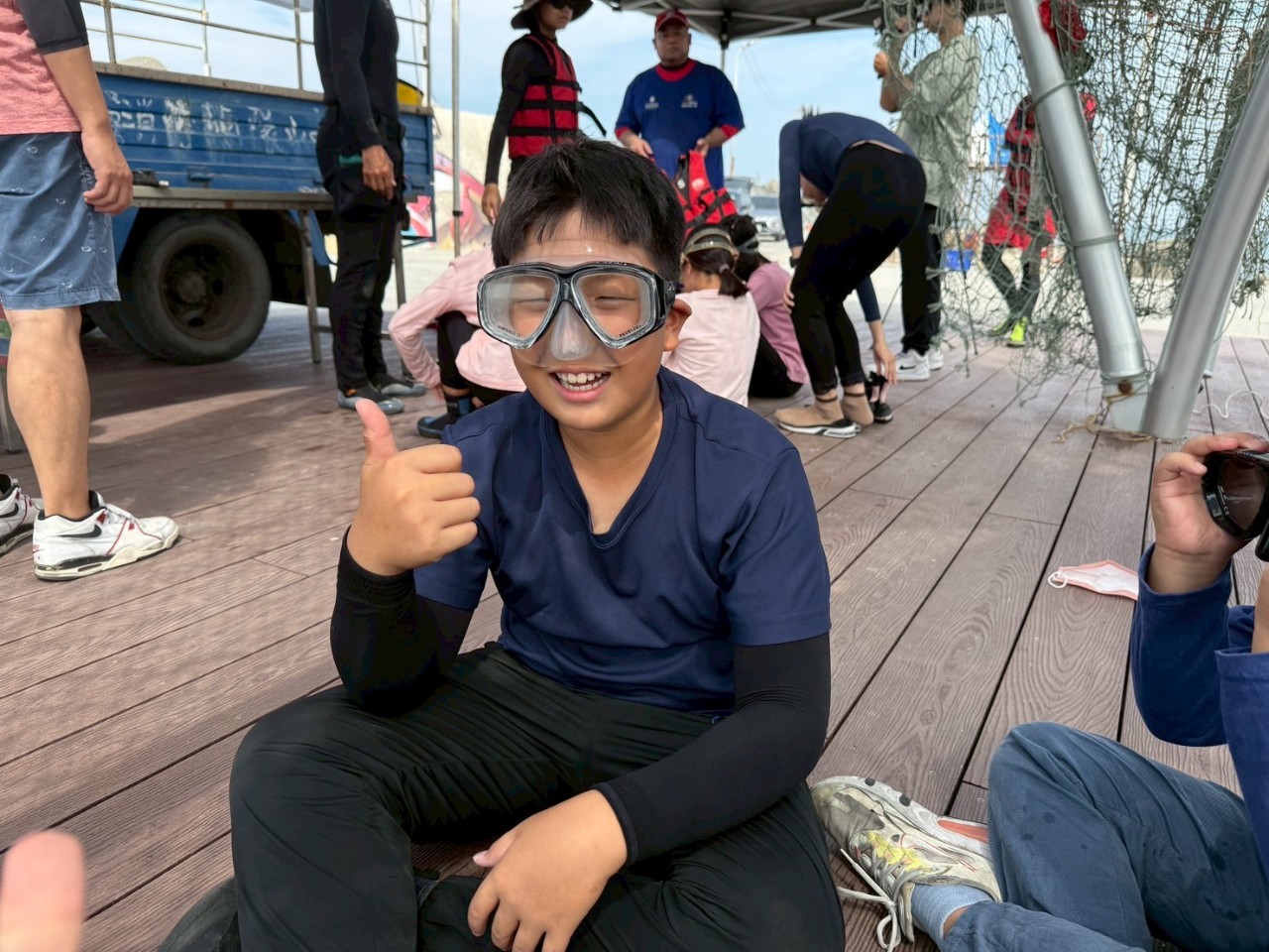1140526海洋在地守護計畫學生水下浮潛觀察鈕扣珊瑚活動